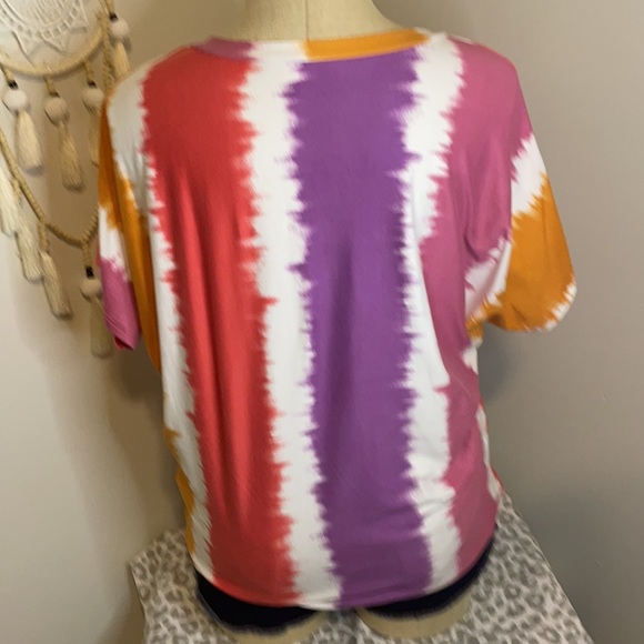 Honeyme V Neck Top - Picture 5 of 6